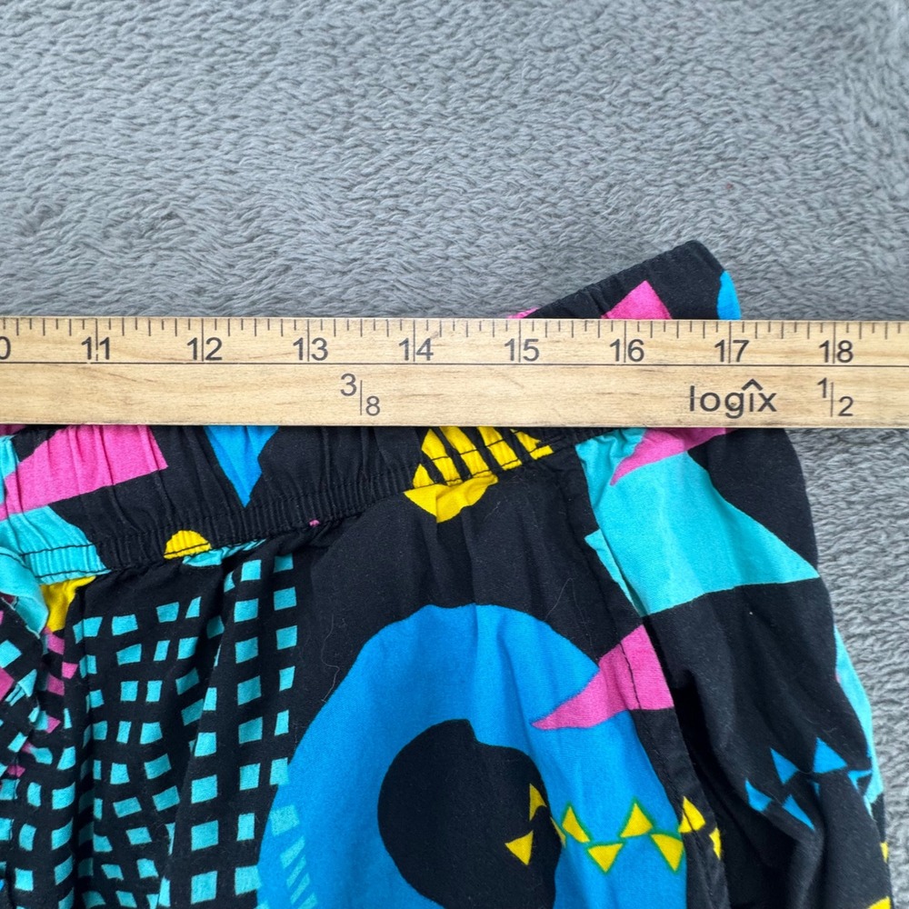 Massive Mens XL Retro 80s 90s Memphis Geometric Neon Shorts Black 19G415 - Picture 4 of 7